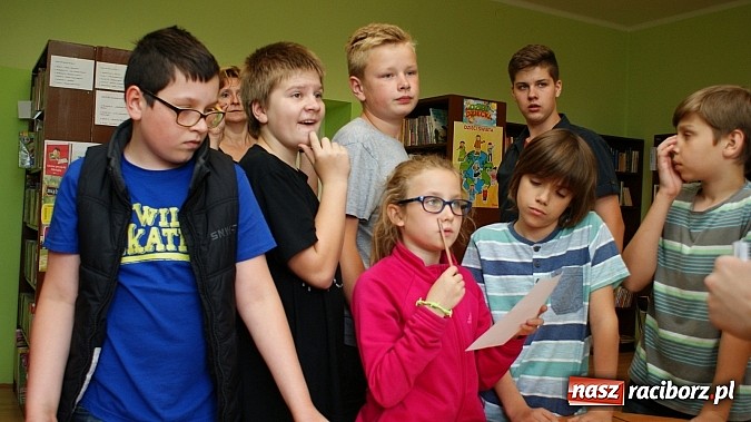 Zdjęcie w galerii na portalu naszraciborz.pl: Uczniowie ZSP 3 zagrali w grę biblioteczną Bractwo PAX  wiadomości z regionu
