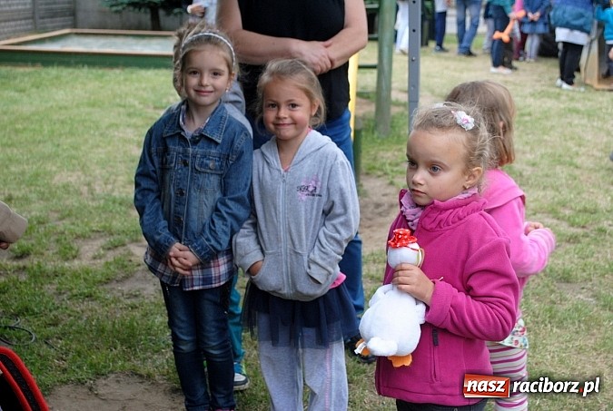 Zdjęcie w galerii na portalu naszraciborz.pl: Wojowie z IX wieku i współczesny strongman na Pikniku Rodzinnym w Kietrzu wiadomości z regionu