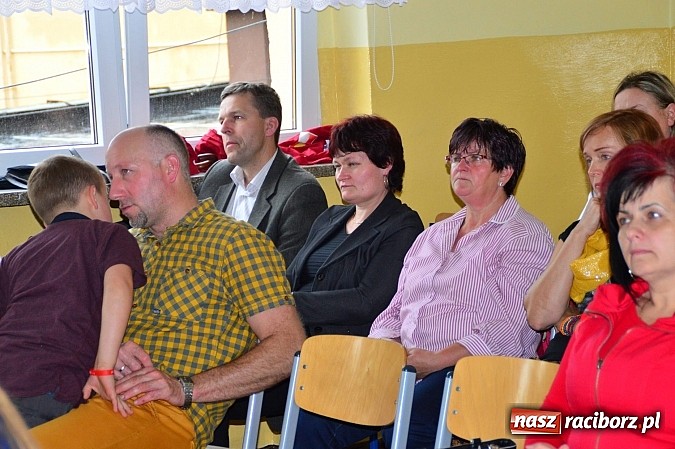 Zdjęcie w galerii na portalu naszraciborz.pl: Nowe przyjaźnie, wyjazd do Hiszpanii, przygoda na całe życie - gimnazjum w Bieńkowicach podsumowało projekt Comenius wiadomości z regionu