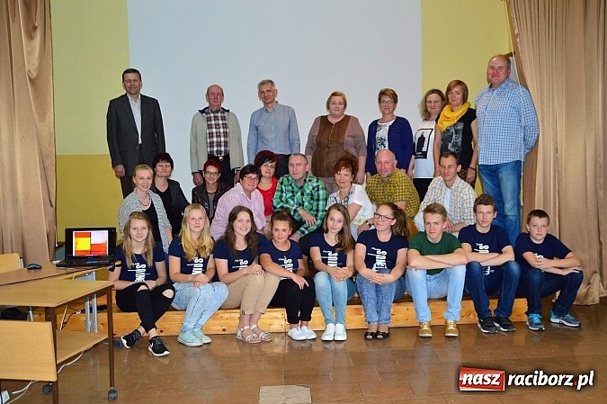 Zdjęcie w galerii na portalu naszraciborz.pl: Nowe przyjaźnie, wyjazd do Hiszpanii, przygoda na całe życie - gimnazjum w Bieńkowicach podsumowało projekt Comenius wiadomości z regionu