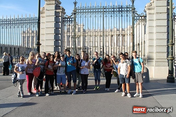 Zdjęcie w galerii na portalu naszraciborz.pl: Nowe przyjaźnie, wyjazd do Hiszpanii, przygoda na całe życie - gimnazjum w Bieńkowicach podsumowało projekt Comenius wiadomości z regionu