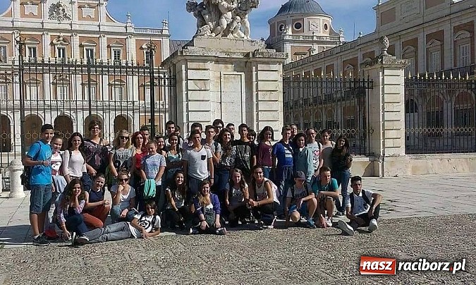 Zdjęcie w galerii na portalu naszraciborz.pl: Nowe przyjaźnie, wyjazd do Hiszpanii, przygoda na całe życie - gimnazjum w Bieńkowicach podsumowało projekt Comenius wiadomości z regionu
