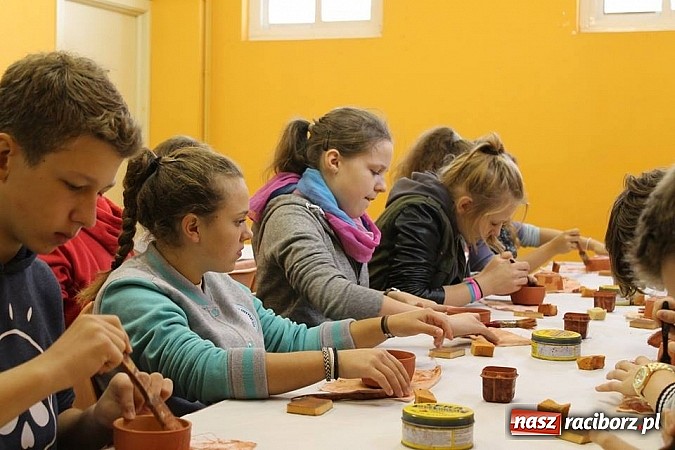 Zdjęcie w galerii na portalu naszraciborz.pl: Nowe przyjaźnie, wyjazd do Hiszpanii, przygoda na całe życie - gimnazjum w Bieńkowicach podsumowało projekt Comenius wiadomości z regionu