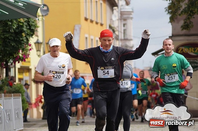 Zdjęcie w galerii na portalu naszraciborz.pl: Raciborzanie na VI Biegu Szlakiem Wygasłych Wulkanów w Złotoryi wiadomości z regionu