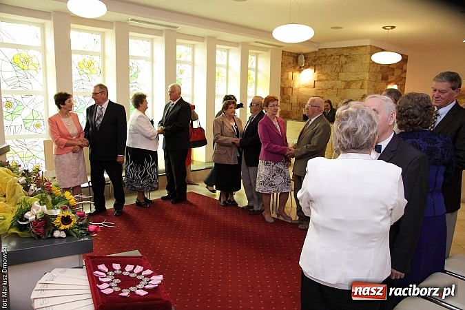 Zdjęcie w galerii na portalu naszraciborz.pl: I że Cię nie opuszczę aż do śmierci - złote gody w Urzędzie Stanu Cywilnego wiadomości z regionu
