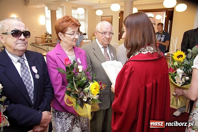 Zdjęcie w galerii na portalu naszraciborz.pl: I że Cię nie opuszczę aż do śmierci - złote gody w Urzędzie Stanu Cywilnego wiadomości z regionu
