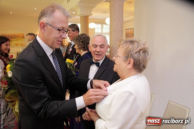 Zdjęcie w galerii na portalu naszraciborz.pl: I że Cię nie opuszczę aż do śmierci - złote gody w Urzędzie Stanu Cywilnego wiadomości z regionu