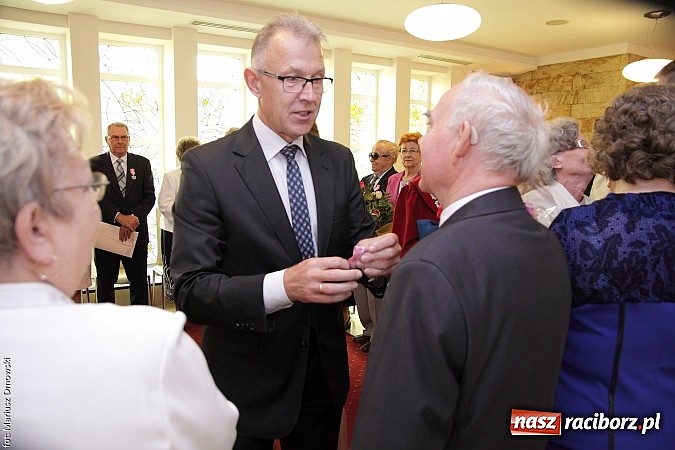 Zdjęcie w galerii na portalu naszraciborz.pl: I że Cię nie opuszczę aż do śmierci - złote gody w Urzędzie Stanu Cywilnego wiadomości z regionu