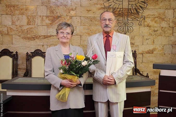 Zdjęcie w galerii na portalu naszraciborz.pl: I że Cię nie opuszczę aż do śmierci - złote gody w Urzędzie Stanu Cywilnego wiadomości z regionu