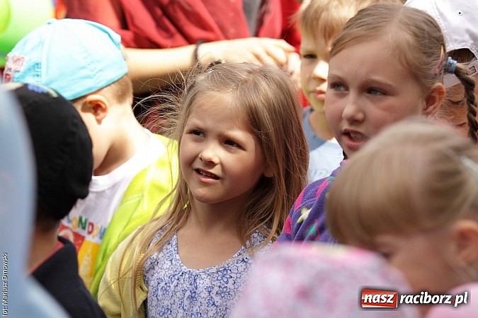 Zdjęcie w galerii na portalu naszraciborz.pl: Wakacyjne czytanie z ZSZ  wiadomości z regionu