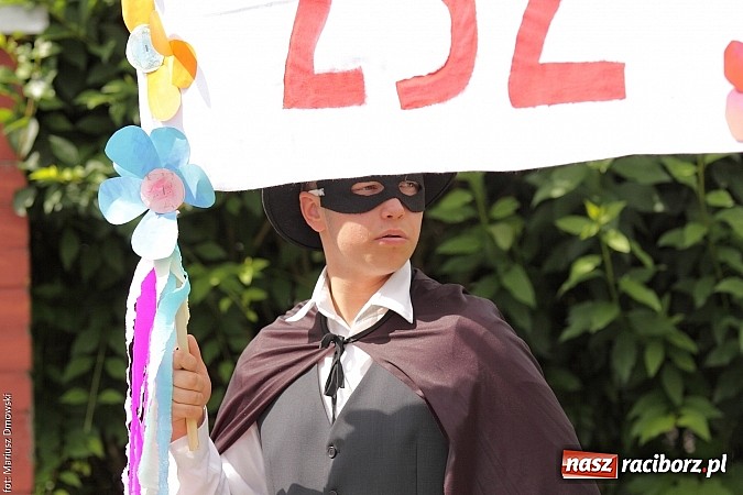 Zdjęcie w galerii na portalu naszraciborz.pl: Wakacyjne czytanie z ZSZ  wiadomości z regionu