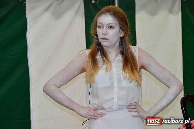 Zdjęcie w galerii na portalu naszraciborz.pl: Faceci w kiltach, czyli Szkocka Intryga w wojnowickim pałacu wiadomości z regionu