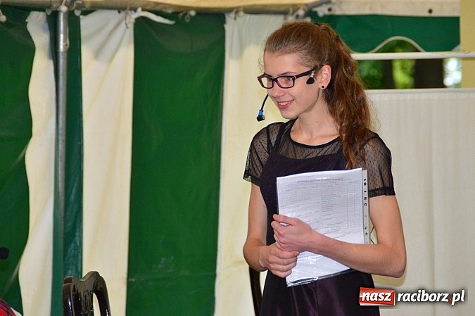 Zdjęcie w galerii na portalu naszraciborz.pl: Faceci w kiltach, czyli Szkocka Intryga w wojnowickim pałacu wiadomości z regionu