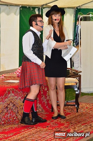 Zdjęcie w galerii na portalu naszraciborz.pl: Faceci w kiltach, czyli Szkocka Intryga w wojnowickim pałacu wiadomości z regionu