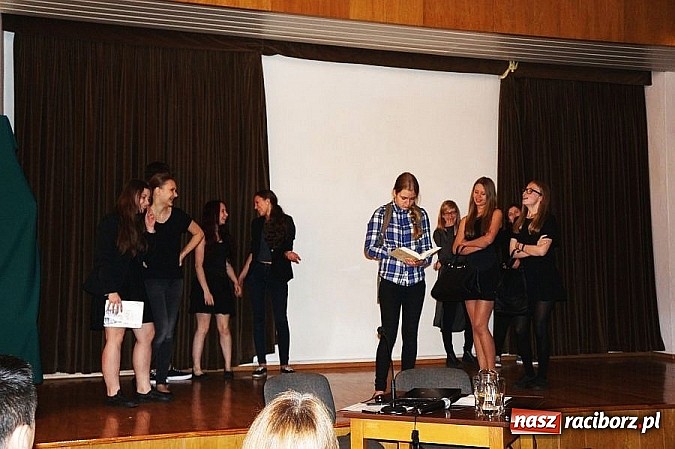 Zdjęcie w galerii na portalu naszraciborz.pl: Konferencja o mowie nienawiści z udziałem raciborskich i rybnickich policjant&oacute;w wiadomości z regionu