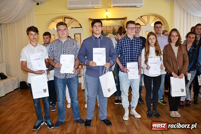 Zdjęcie w galerii na portalu naszraciborz.pl: Podsumowanie drugiej edycji projektu StartUp wiadomości z regionu