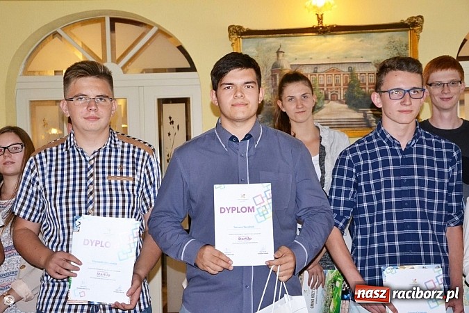 Zdjęcie w galerii na portalu naszraciborz.pl: Podsumowanie drugiej edycji projektu StartUp wiadomości z regionu