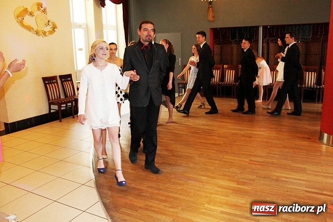 Zdjęcie w galerii na portalu naszraciborz.pl: Bal trzecioklasistów z Gimnazjum nr 5 wiadomości z regionu