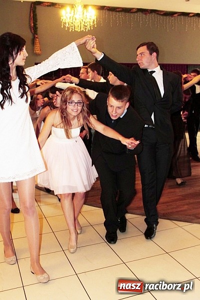 Zdjęcie w galerii na portalu naszraciborz.pl: Bal trzecioklasistów z Gimnazjum nr 5 wiadomości z regionu