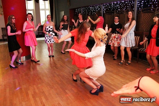 Zdjęcie w galerii na portalu naszraciborz.pl: Bal trzecioklasistów z Gimnazjum nr 5 wiadomości z regionu