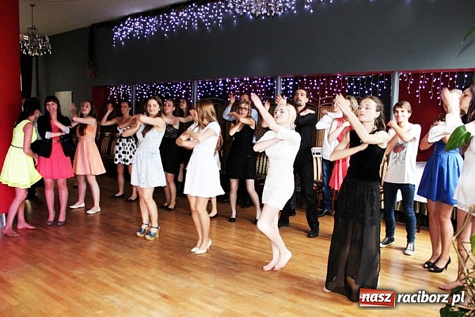 Zdjęcie w galerii na portalu naszraciborz.pl: Bal trzecioklasistów z Gimnazjum nr 5 wiadomości z regionu