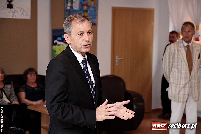 Zdjęcie w galerii na portalu naszraciborz.pl: Wójt Rudnika uhonorował prymusów wiadomości z regionu