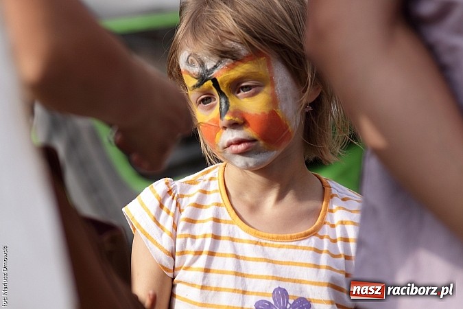 Zdjęcie w galerii na portalu naszraciborz.pl: Koncert jubileuszowy z okazji 30-lecia raciborskiego Młodzieżowego Domu Kultury w Raciborzu na zamku za nami  wiadomości z regionu
