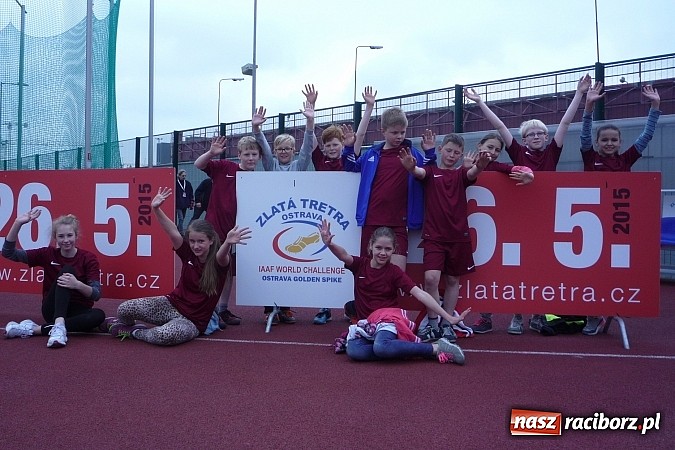 Zdjęcie w galerii na portalu naszraciborz.pl: Uczniowie z Tworkowa na mityngu w Ostrawie wiadomości z regionu