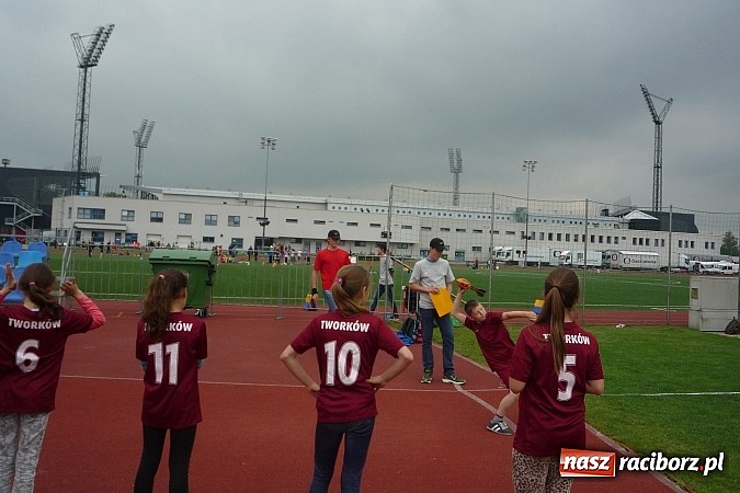 Zdjęcie w galerii na portalu naszraciborz.pl: Uczniowie z Tworkowa na mityngu w Ostrawie wiadomości z regionu