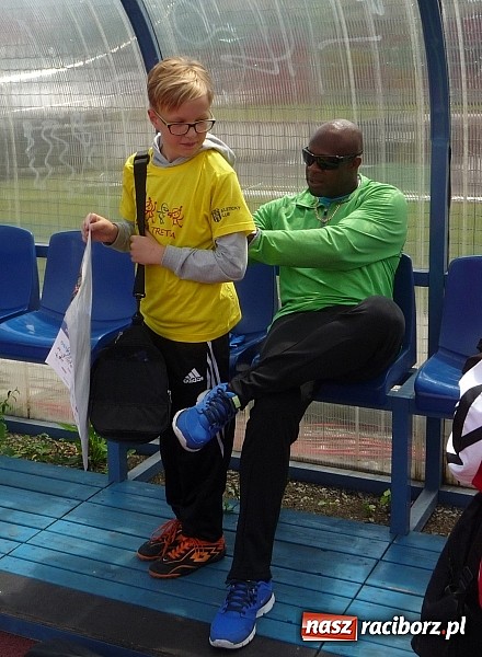 Zdjęcie w galerii na portalu naszraciborz.pl: Uczniowie z Tworkowa na mityngu w Ostrawie wiadomości z regionu