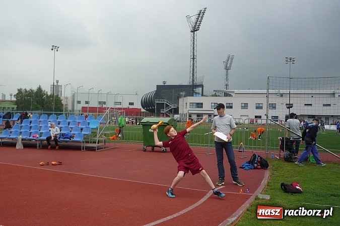 Zdjęcie w galerii na portalu naszraciborz.pl: Uczniowie z Tworkowa na mityngu w Ostrawie wiadomości z regionu