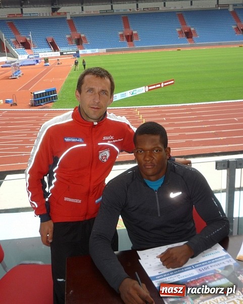 Zdjęcie w galerii na portalu naszraciborz.pl: Uczniowie z Tworkowa na mityngu w Ostrawie wiadomości z regionu