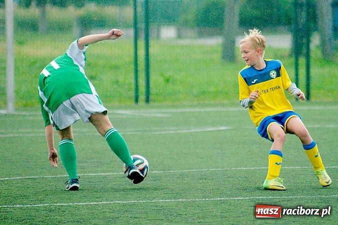 Zdjęcie w galerii na portalu naszraciborz.pl: Podsumowanie sezonu w Tworkowie. Orliki i trampkarze lepsi od rodziców wiadomości z regionu