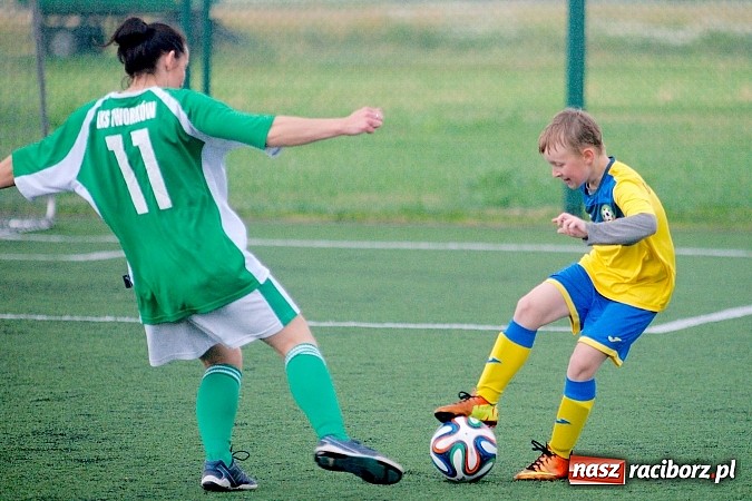 Zdjęcie w galerii na portalu naszraciborz.pl: Podsumowanie sezonu w Tworkowie. Orliki i trampkarze lepsi od rodziców wiadomości z regionu