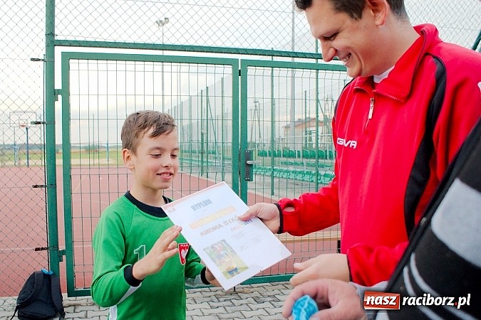 Zdjęcie w galerii na portalu naszraciborz.pl: Podsumowanie sezonu w Tworkowie. Orliki i trampkarze lepsi od rodziców wiadomości z regionu
