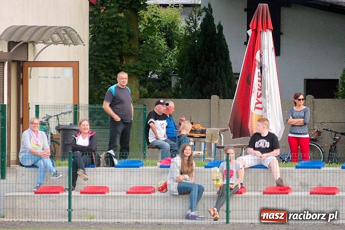 Zdjęcie w galerii na portalu naszraciborz.pl: Podsumowanie sezonu w Tworkowie. Orliki i trampkarze lepsi od rodziców wiadomości z regionu