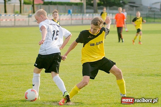 Zdjęcie w galerii na portalu naszraciborz.pl: Podsumowanie sezonu w Tworkowie. Orliki i trampkarze lepsi od rodziców wiadomości z regionu