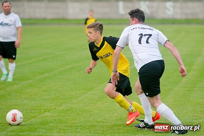 Zdjęcie w galerii na portalu naszraciborz.pl: Podsumowanie sezonu w Tworkowie. Orliki i trampkarze lepsi od rodziców wiadomości z regionu