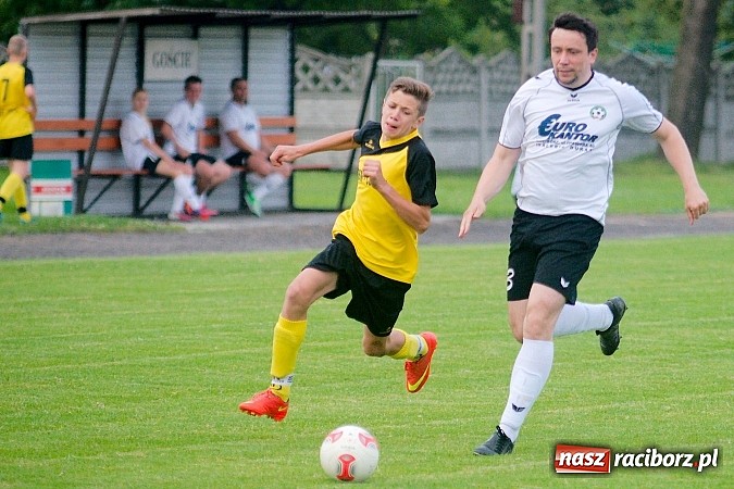Zdjęcie w galerii na portalu naszraciborz.pl: Podsumowanie sezonu w Tworkowie. Orliki i trampkarze lepsi od rodziców wiadomości z regionu