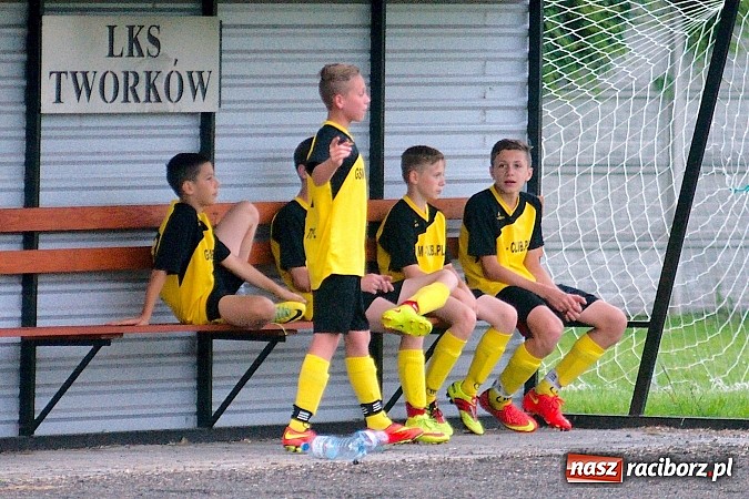 Zdjęcie w galerii na portalu naszraciborz.pl: Podsumowanie sezonu w Tworkowie. Orliki i trampkarze lepsi od rodziców wiadomości z regionu