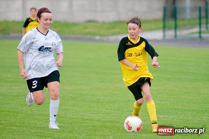 Zdjęcie w galerii na portalu naszraciborz.pl: Podsumowanie sezonu w Tworkowie. Orliki i trampkarze lepsi od rodziców wiadomości z regionu