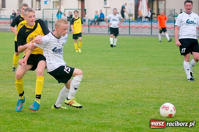 Zdjęcie w galerii na portalu naszraciborz.pl: Podsumowanie sezonu w Tworkowie. Orliki i trampkarze lepsi od rodziców wiadomości z regionu