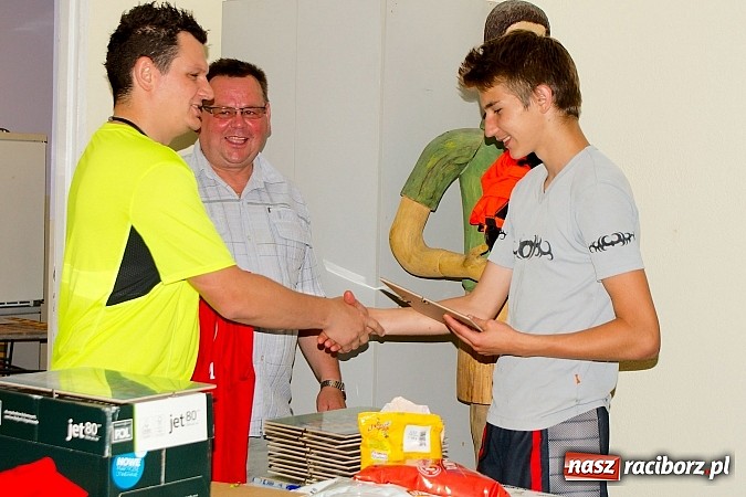 Zdjęcie w galerii na portalu naszraciborz.pl: Podsumowanie sezonu w Tworkowie. Orliki i trampkarze lepsi od rodziców wiadomości z regionu