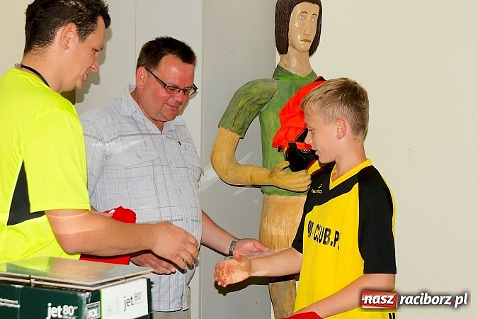 Zdjęcie w galerii na portalu naszraciborz.pl: Podsumowanie sezonu w Tworkowie. Orliki i trampkarze lepsi od rodziców wiadomości z regionu