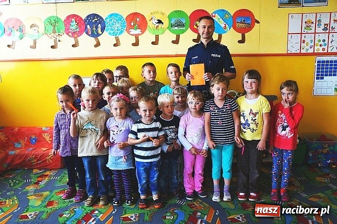 Zdjęcie w galerii na portalu naszraciborz.pl: O bezpieczeństwie z przedszkolakami w Budziskach wiadomości z regionu