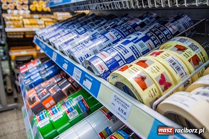 Zdjęcie w galerii na portalu naszraciborz.pl: Przyjemne malowanie tylko z Hurtownią Farb GRUD i marką Blue Dolphin Tapes wiadomości z regionu