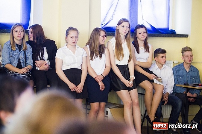 Zdjęcie w galerii na portalu naszraciborz.pl: Zakończenie roku szkolnego w Ekonomiku wiadomości z regionu