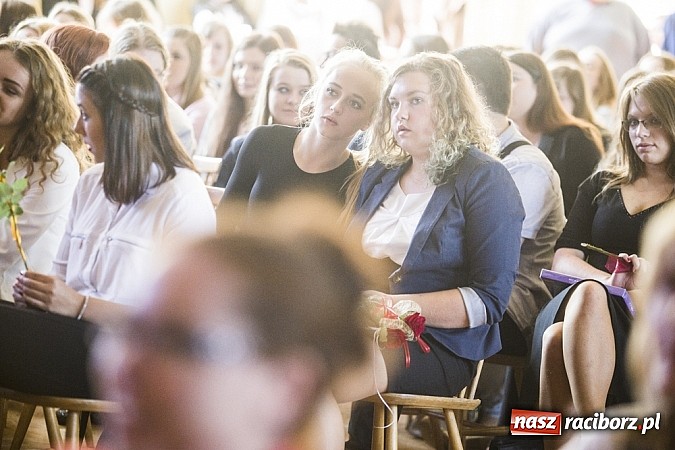 Zdjęcie w galerii na portalu naszraciborz.pl: Zakończenie roku szkolnego w Ekonomiku wiadomości z regionu