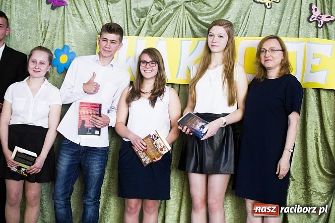 Zdjęcie w galerii na portalu naszraciborz.pl: Zakończenie roku szkolnego w Ekonomiku wiadomości z regionu