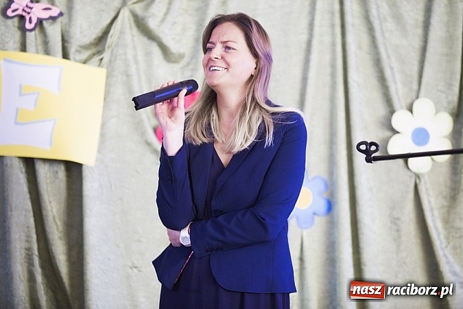 Zdjęcie w galerii na portalu naszraciborz.pl: Zakończenie roku szkolnego w Ekonomiku wiadomości z regionu